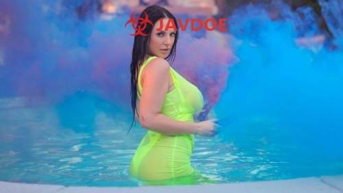 [BrazzersExxtra] Angela White Smoking Hot And Soaking Wet (22.12.09) - javdoe.to on ipornview.com