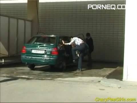 Girl takes a pee at a car wash - new.porneq.com on ipornview.com