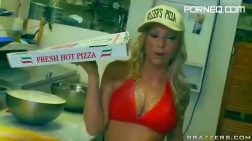 Pussy Backed Pizza - new.porneq.com on ipornview.com