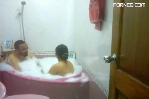 Desi Bhabhi Taking Bath With Husband in Honeymoon Desi Bhabhi Taking Bath With Husband in Honeymoon - new.porneq.com on ipornview.com