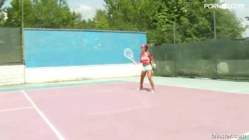 Tainster Isabella Chrystin Golden Shower after Tennis September 13 2015 NEW - new.porneq.com on ipornview.com