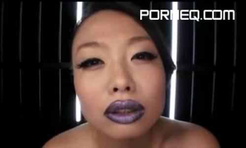 Beautiful Japanese babe with juicy lips poses on camera - new.porneq.com - Japan on ipornview.com